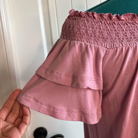2/$30 American Eagle Outfitters Soft an Sexy Pink Smocked Flutter Sleeve Top - Picture 3 of 8